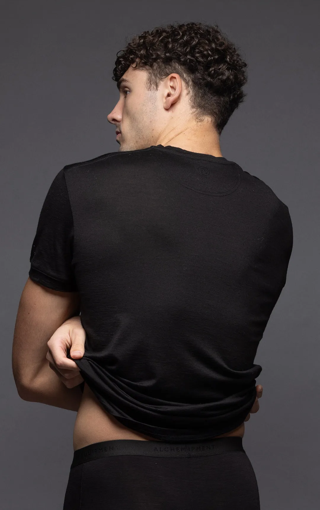 180GSM MERINO V TEE