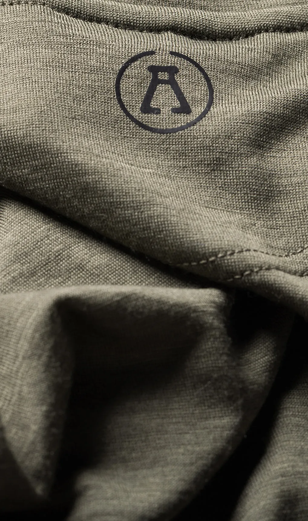 180GSM MERINO V TEE