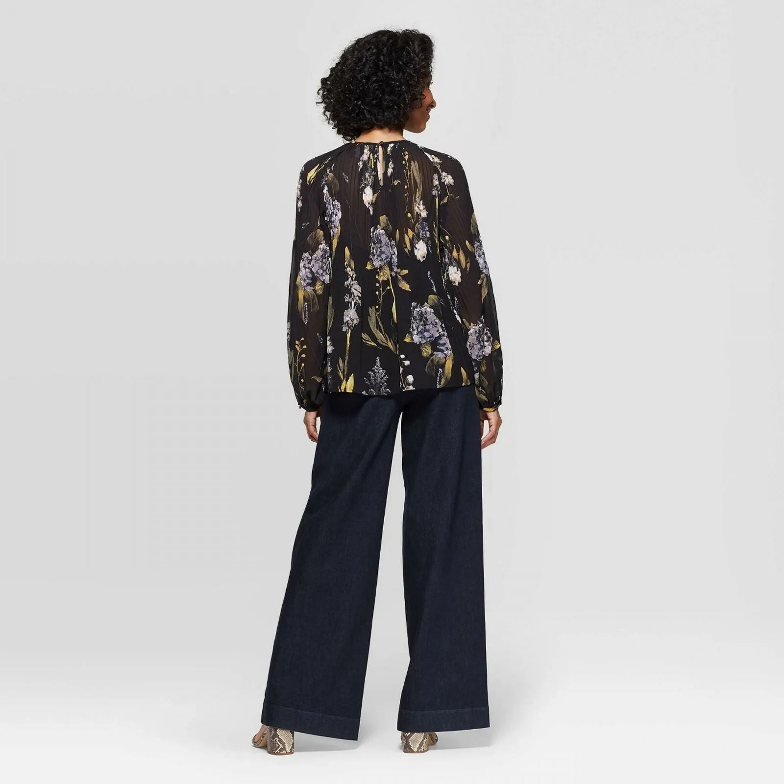 A New Day Women's Floral Print Regular Fit Long Sleeve Crewneck Pleated Blouse