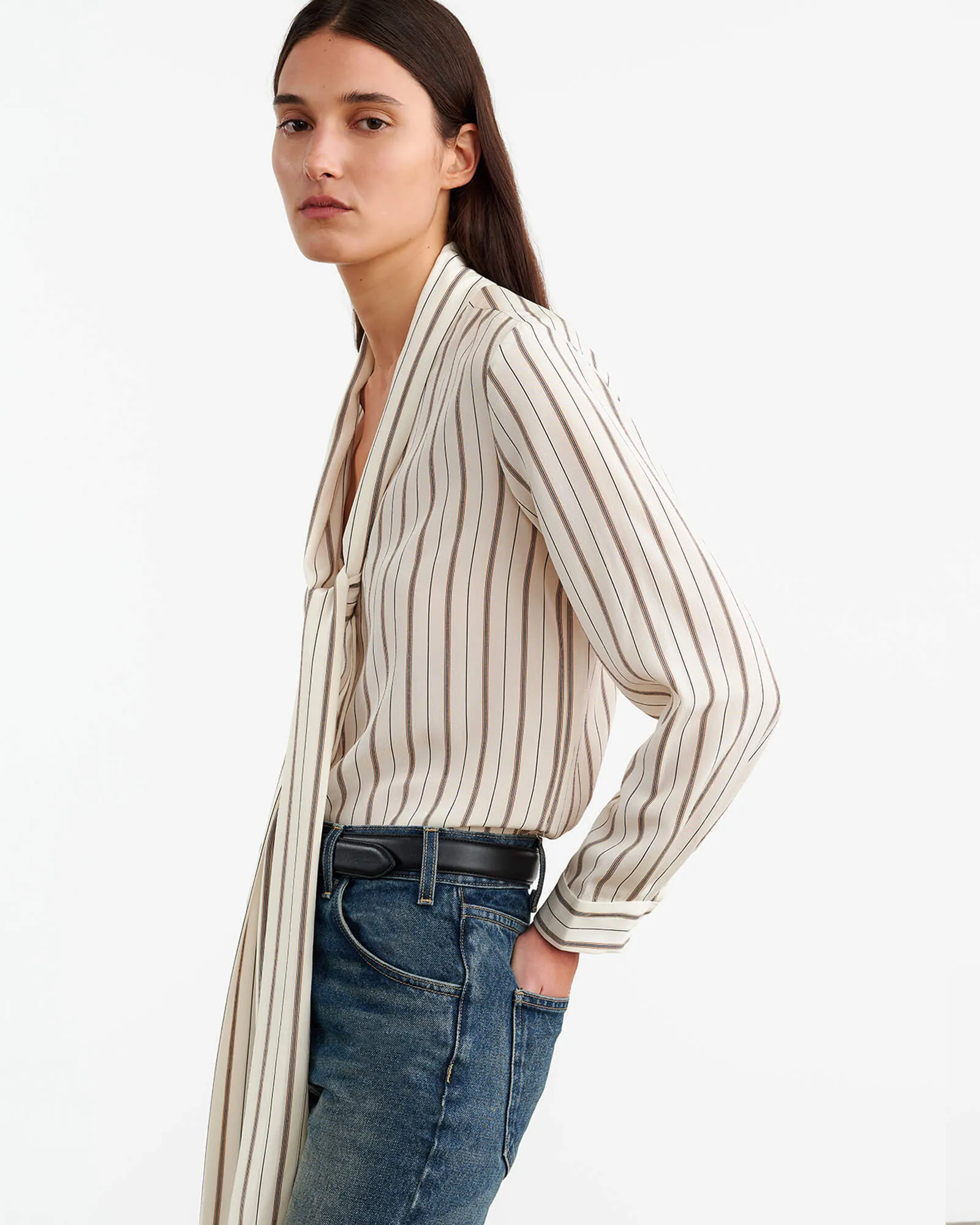 ANGELIQUE SILK BLOUSE