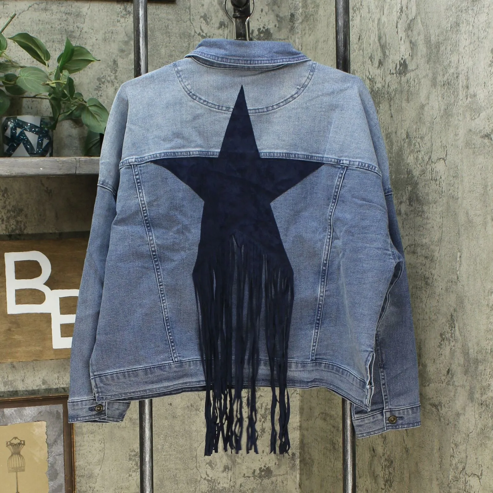 DG2 by Diane Gilman Women's Fringe Star Denim Jean Jacket Large Midtone