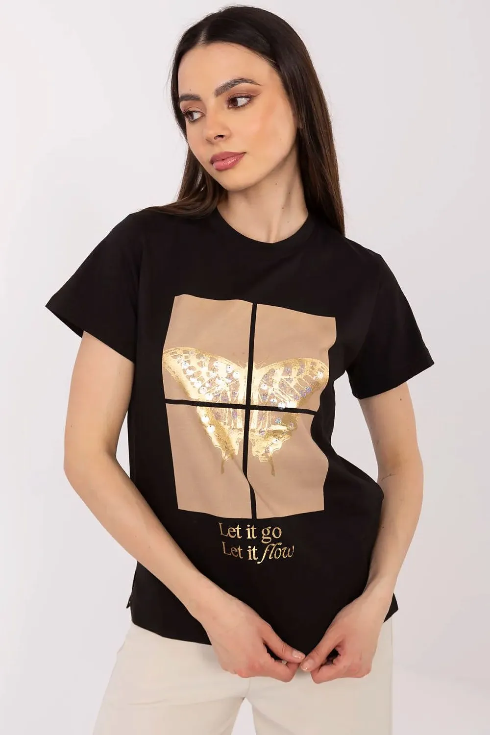 Light and comfortable women's t-shirt