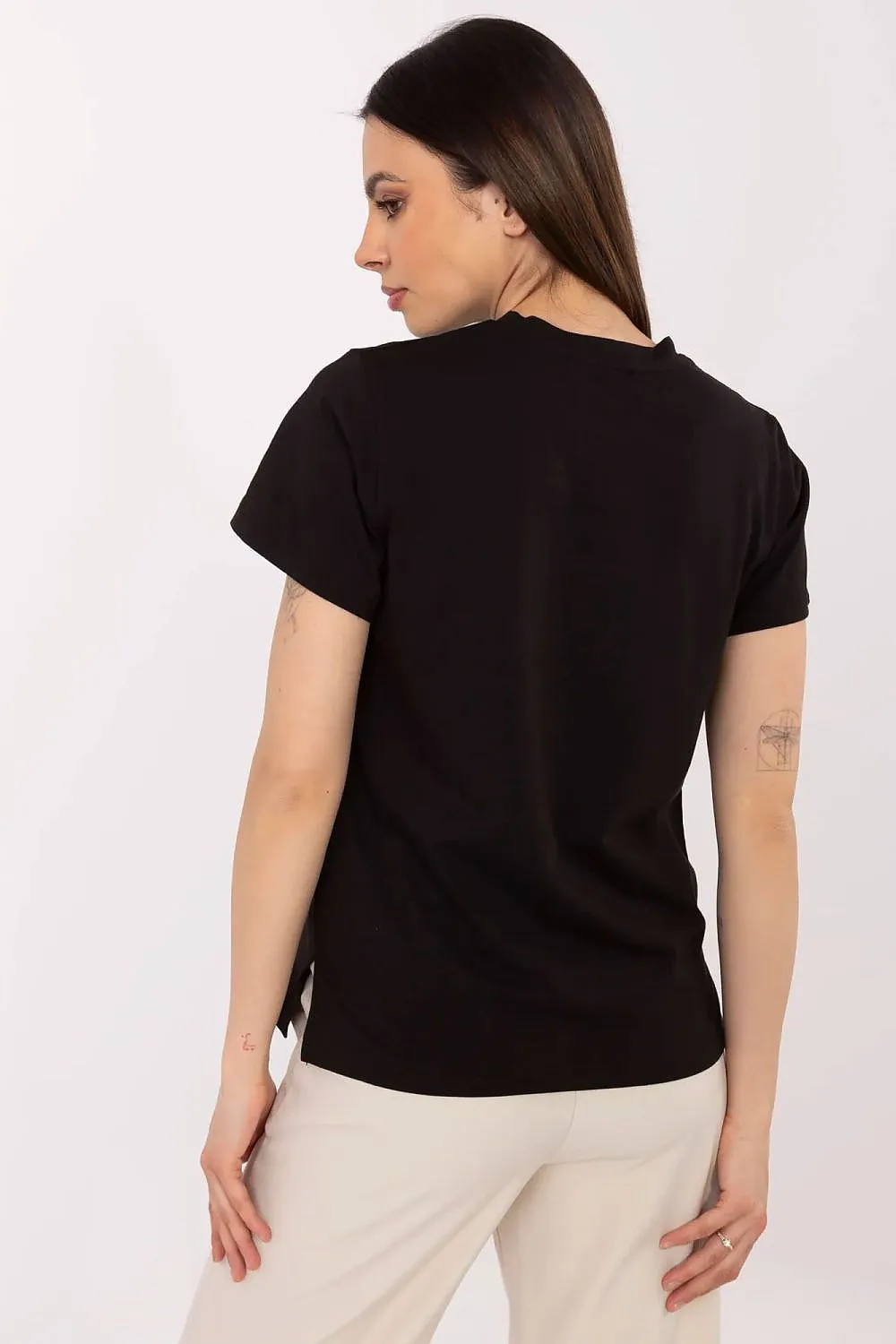 Light and comfortable women's t-shirt