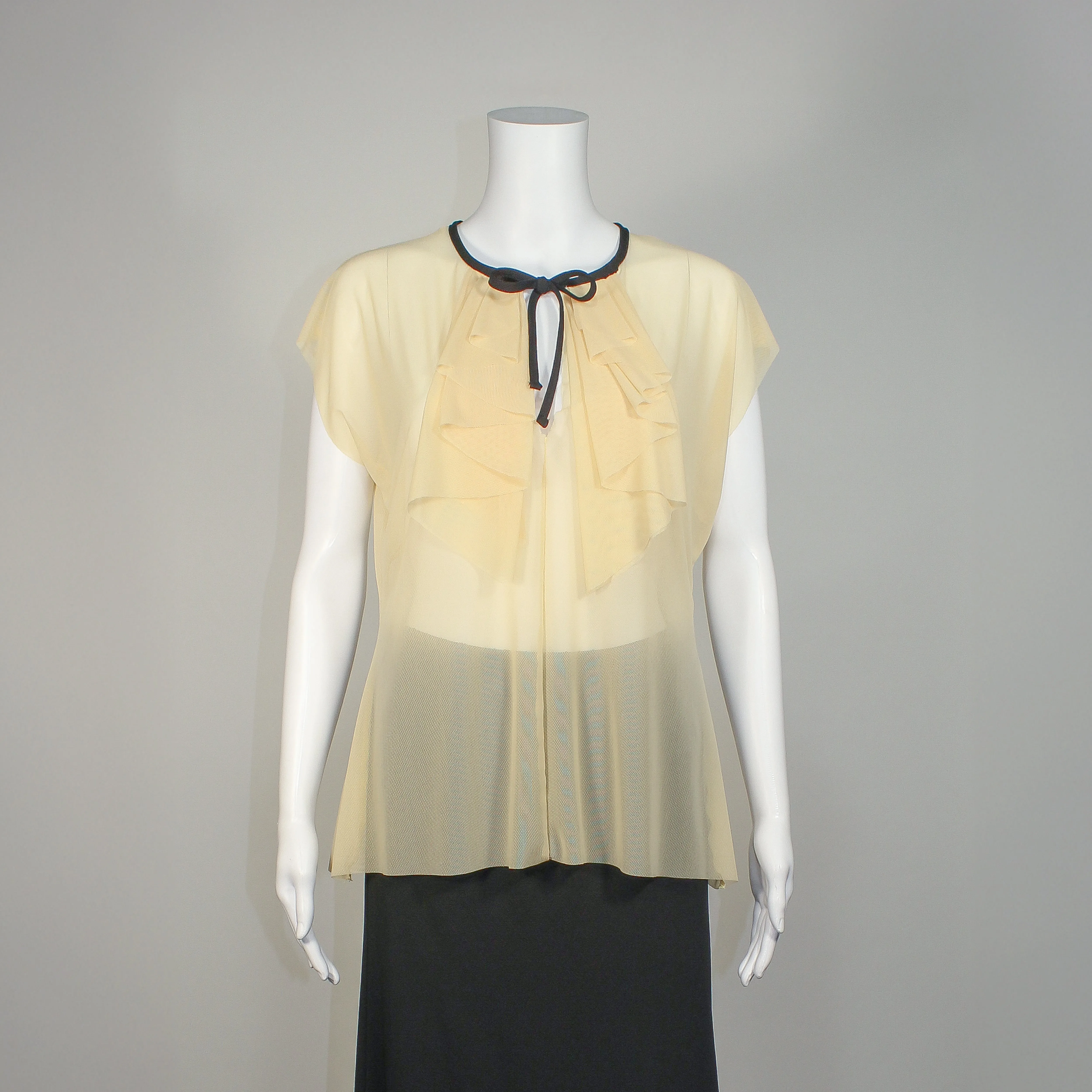 Lord Pendleton in Beige by Kim Schalk