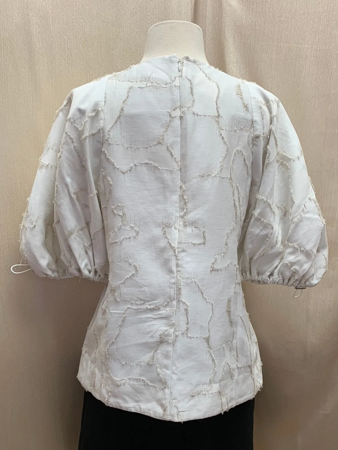 NWT - COS white beige Texture Pattern Puff Sleeve Shirt - US 8