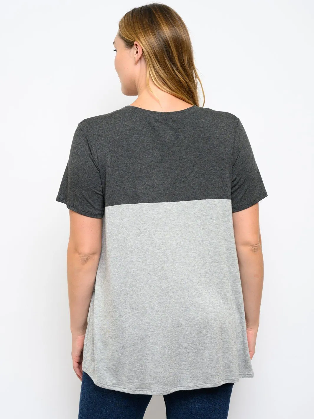 PLUS SIZE SHORT SLEEVE TUNIC FRONT POCKET TOP