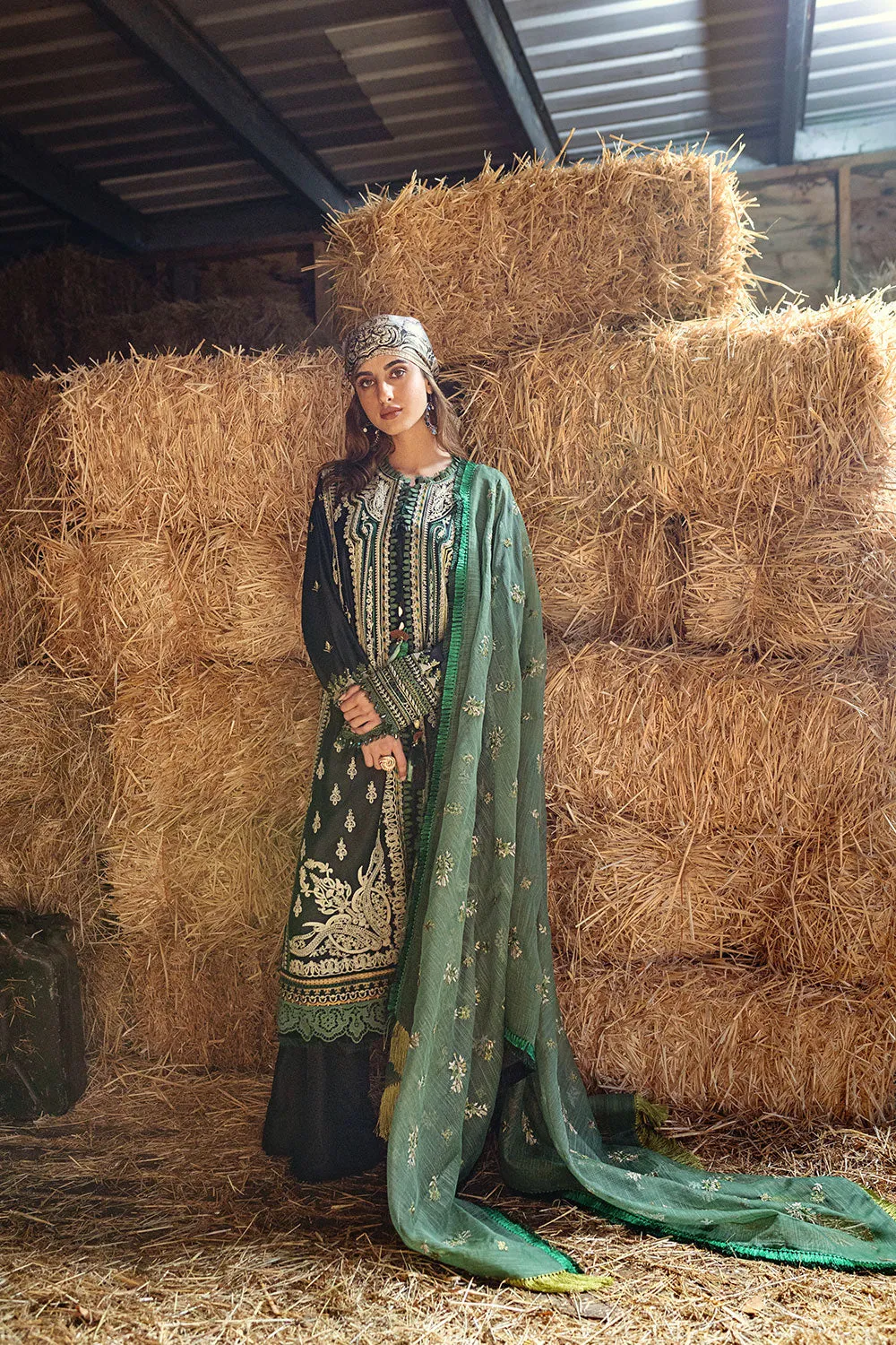 SOBIA NAZIR | AUTUMN/WINTER 2022 | AW22-2A