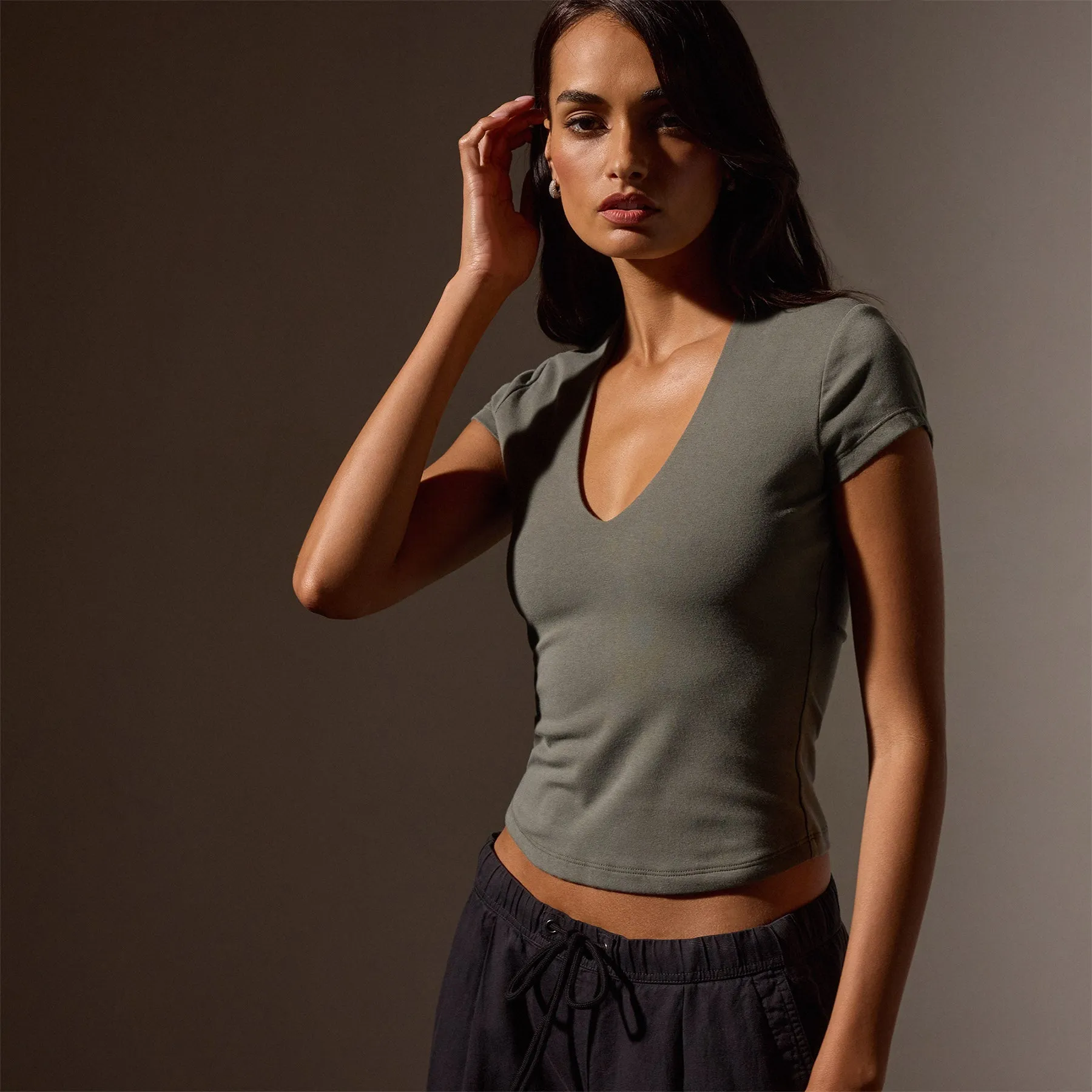 Stretch Lotus Deep V Short Sleeve Tee - Palm