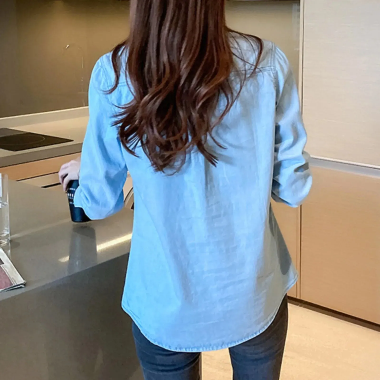 Women Long Sleeve Denim Shirt Single Breasted Korean Style Blouse Women With Pockets Loose Lapel Curved Hem Tops Spring Autumn