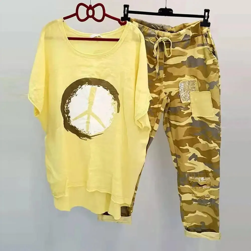 Women's 2-Piece Camouflage T-Shirt and Pants Set