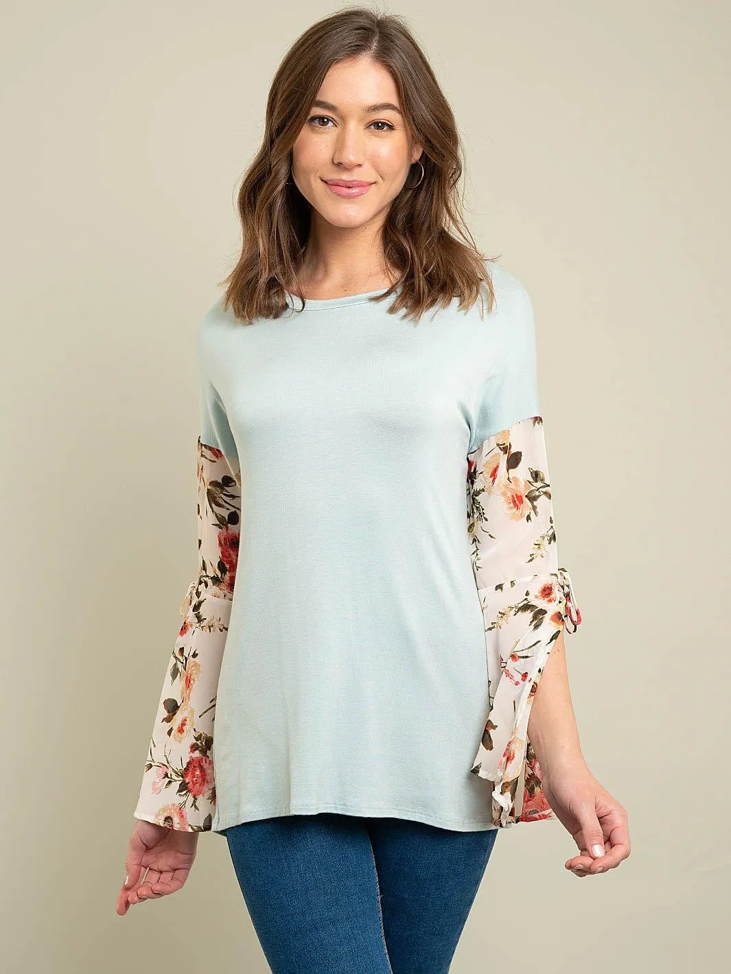 WOMEN'S BELL FLORAL SLEEVE TOP