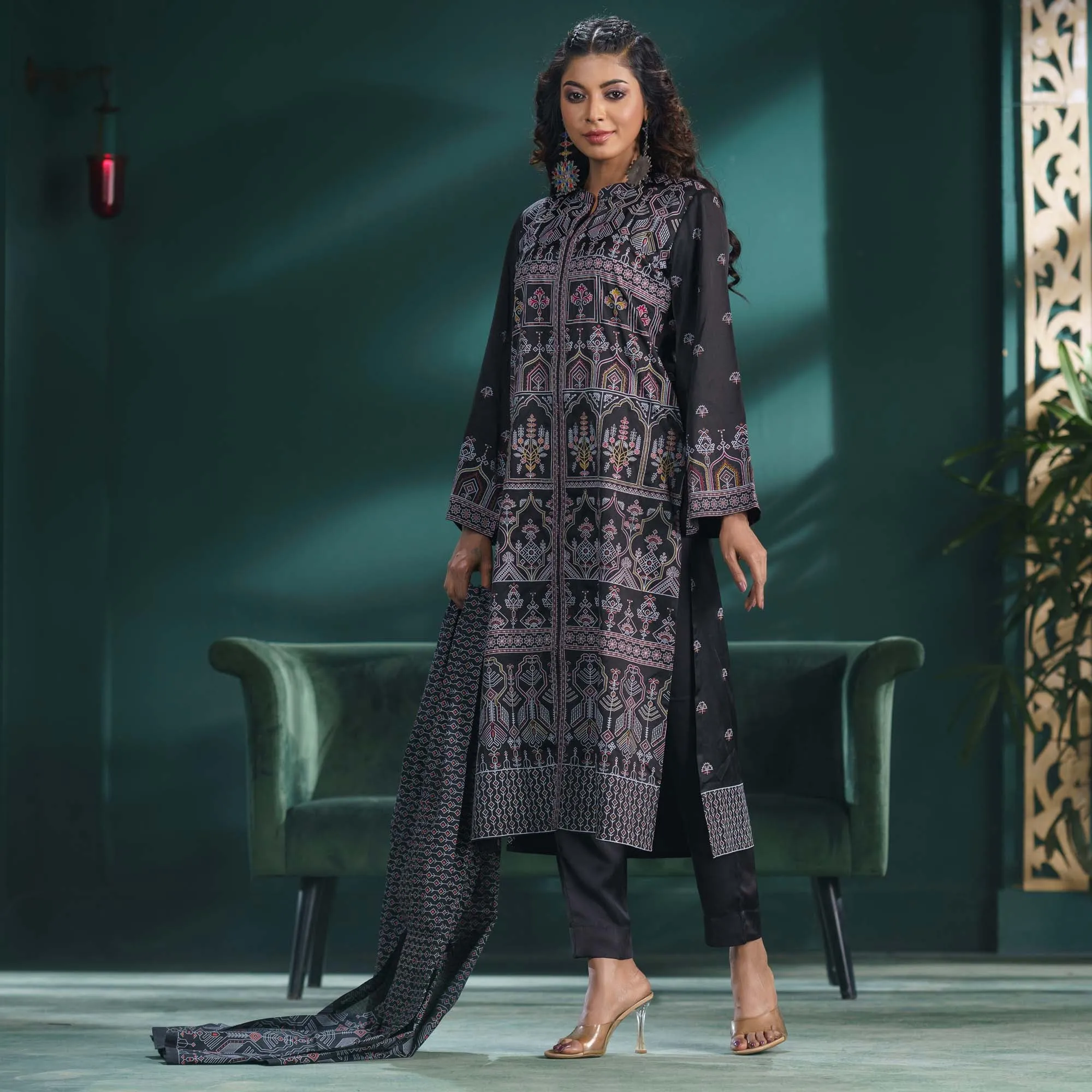 Womens Black Embroidered Set
