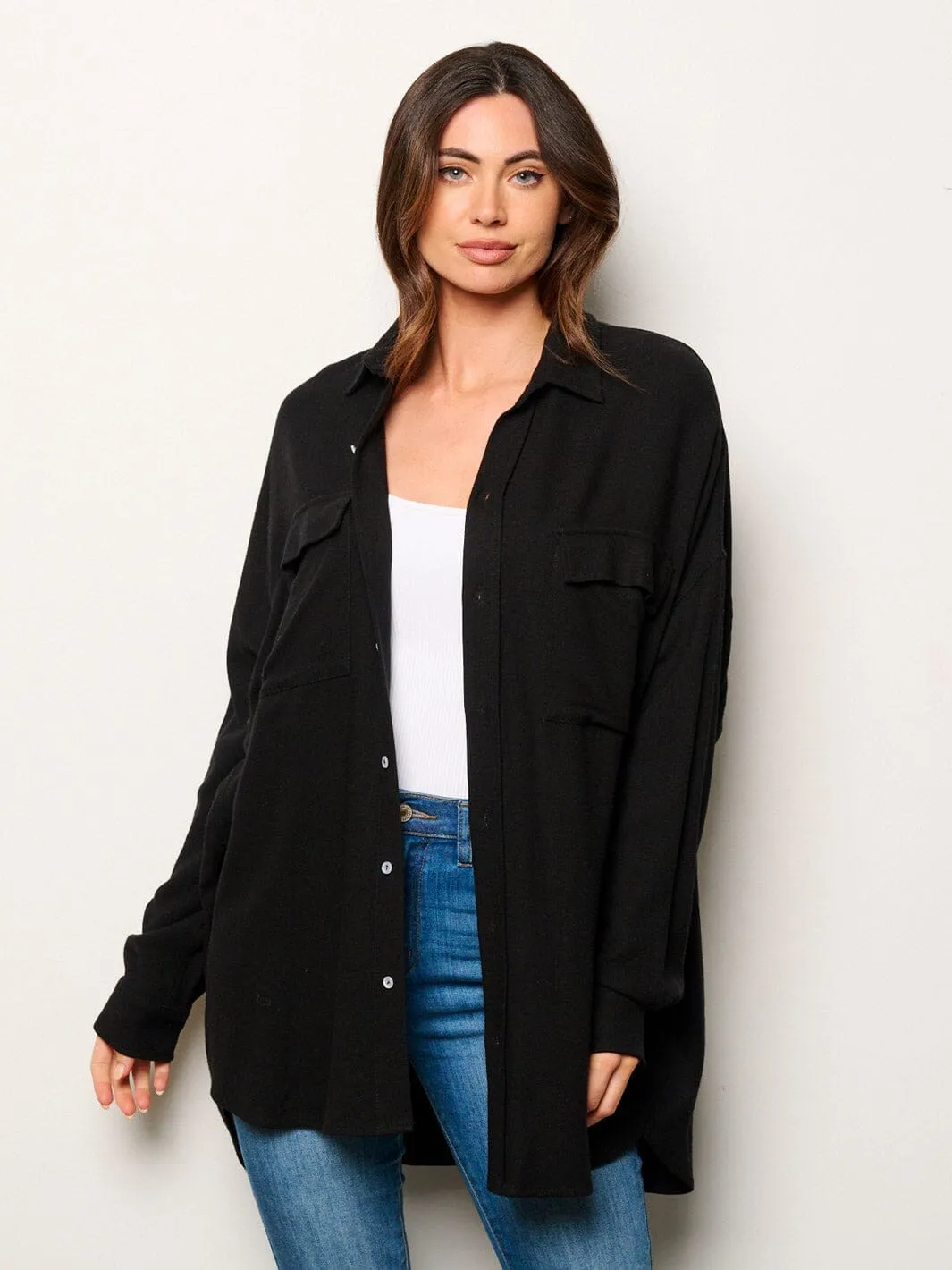 WOMEN'S LONG SLEEVE BUTTON UP FRONT POCKETS OVERSIZED SHIRT