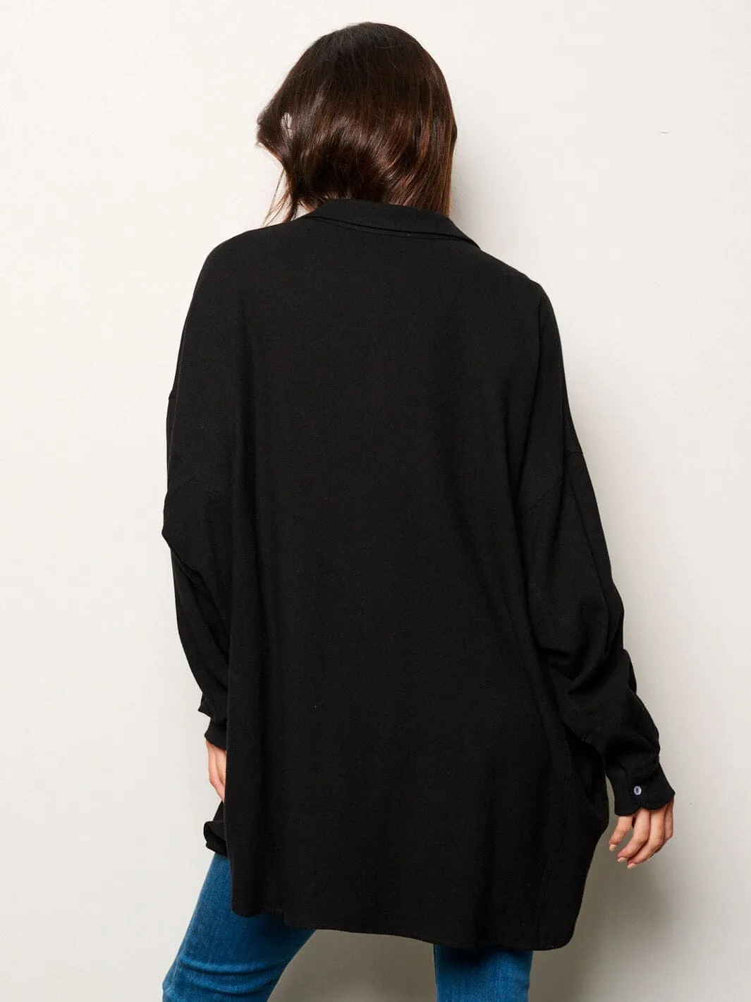 WOMEN'S LONG SLEEVE BUTTON UP FRONT POCKETS OVERSIZED SHIRT