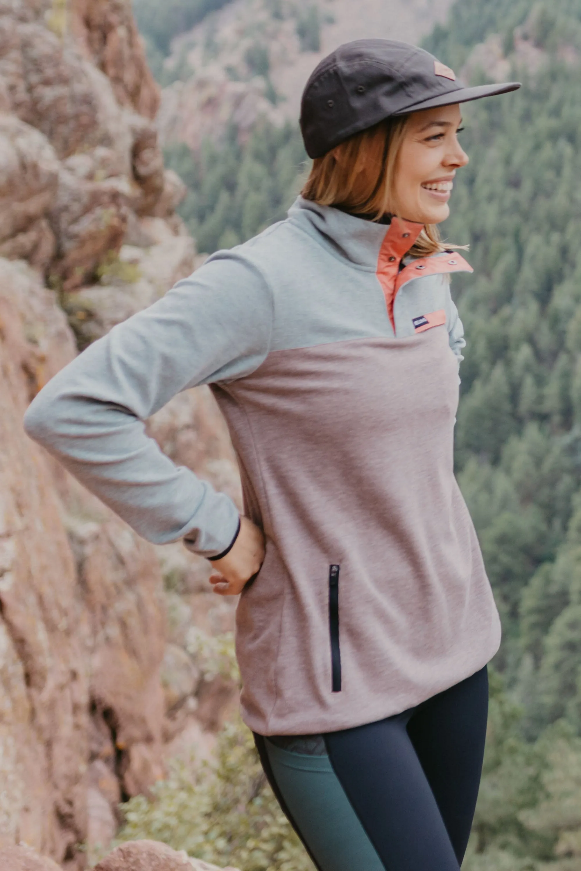 Women's Powell Fleece Pullover (Discontinued Styles)