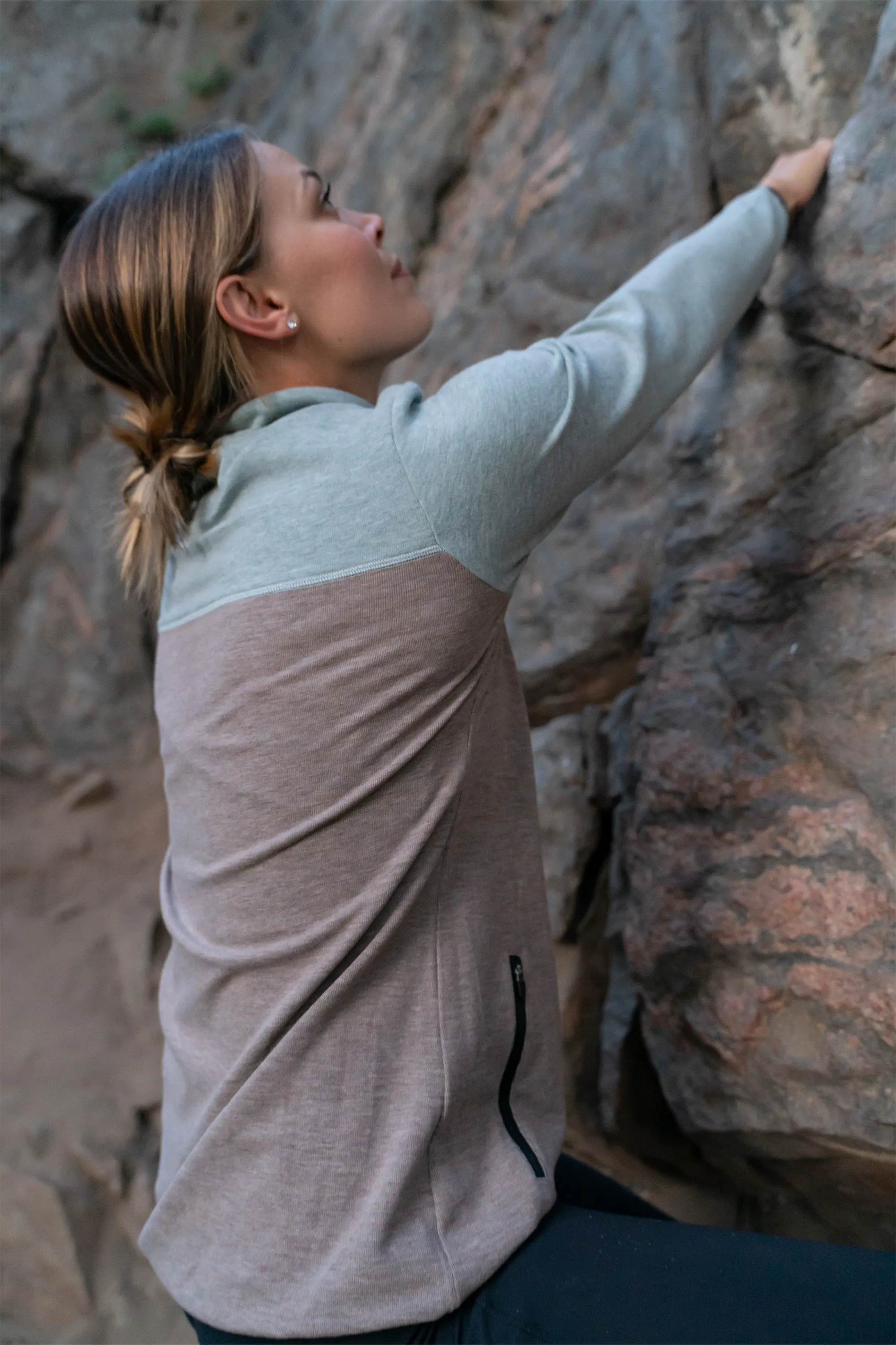 Women's Powell Fleece Pullover (Discontinued Styles)