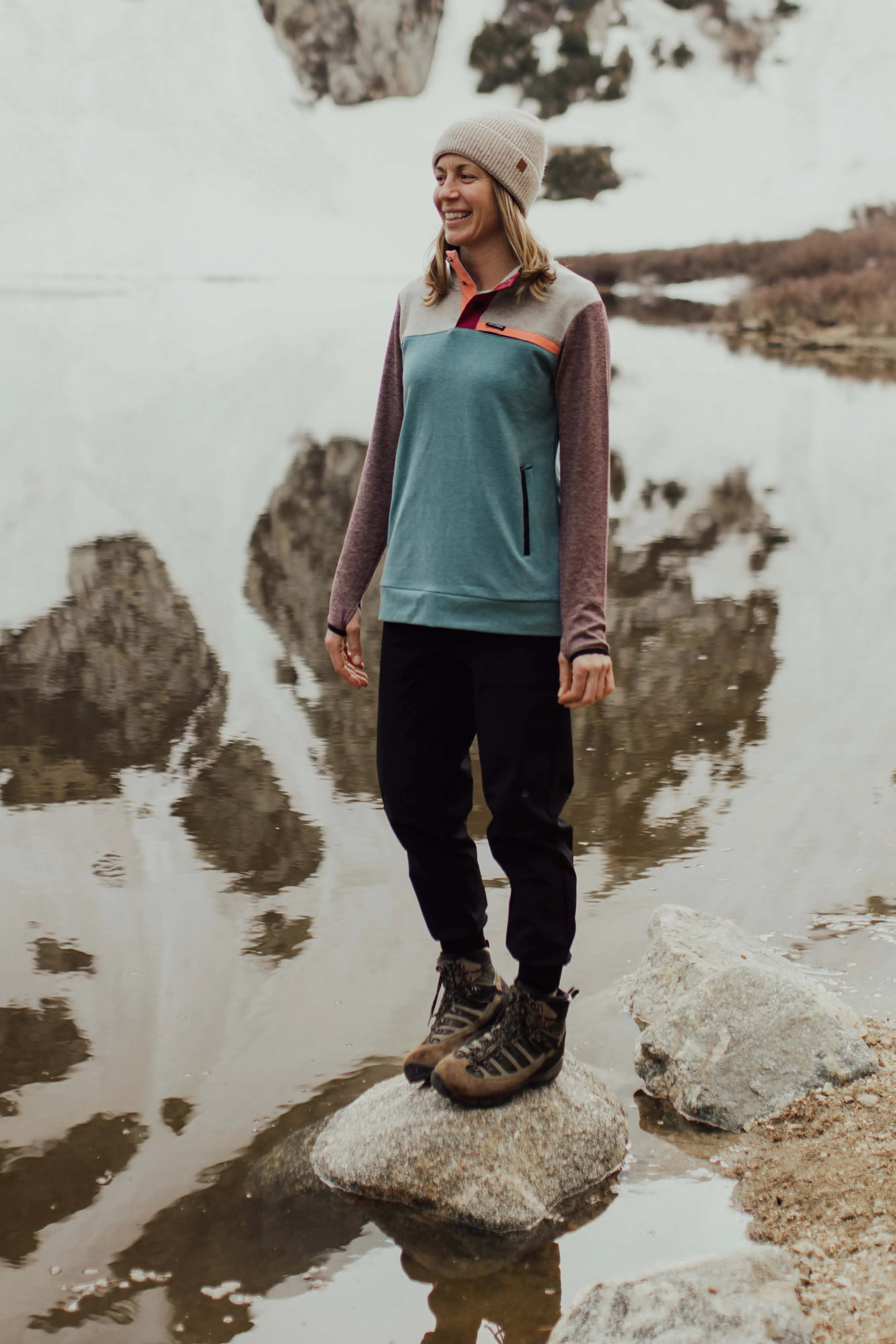Women's Powell Fleece Pullover (Discontinued Styles)