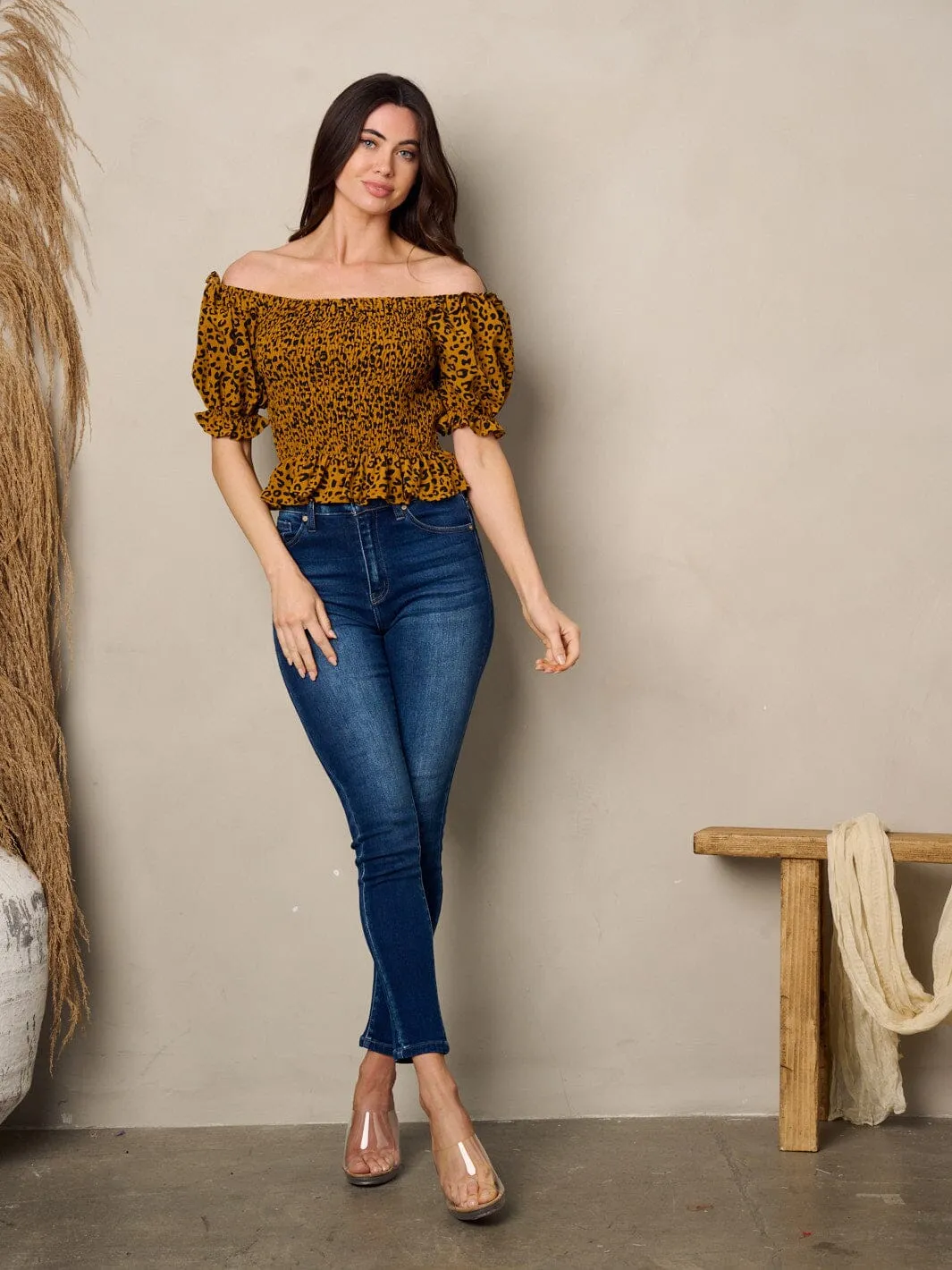 WOMEN'S SHORT PUFF SLEEVE OFF SHOULDER SMOCK ANIMAL PRINT TOP