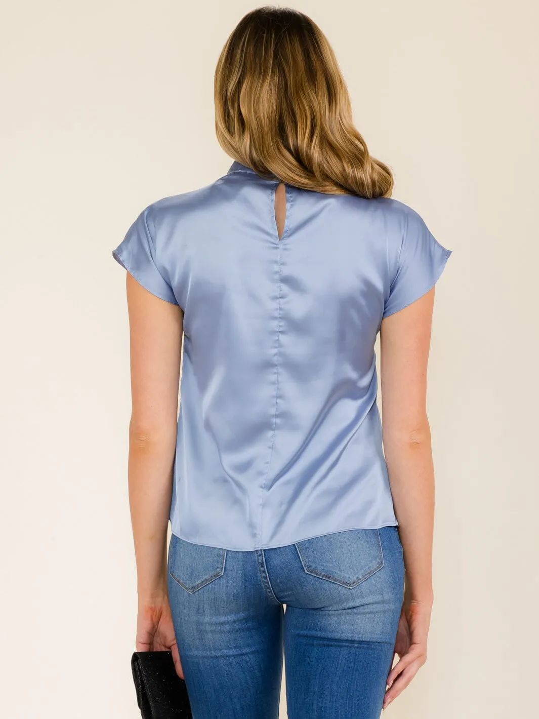 WOMEN'S SHORT SLEEVE FRONT DETAILED SATIN BLOUSE